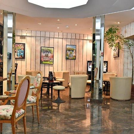 Le Grand Hotel Saint-Quentin  Eksteriør billede