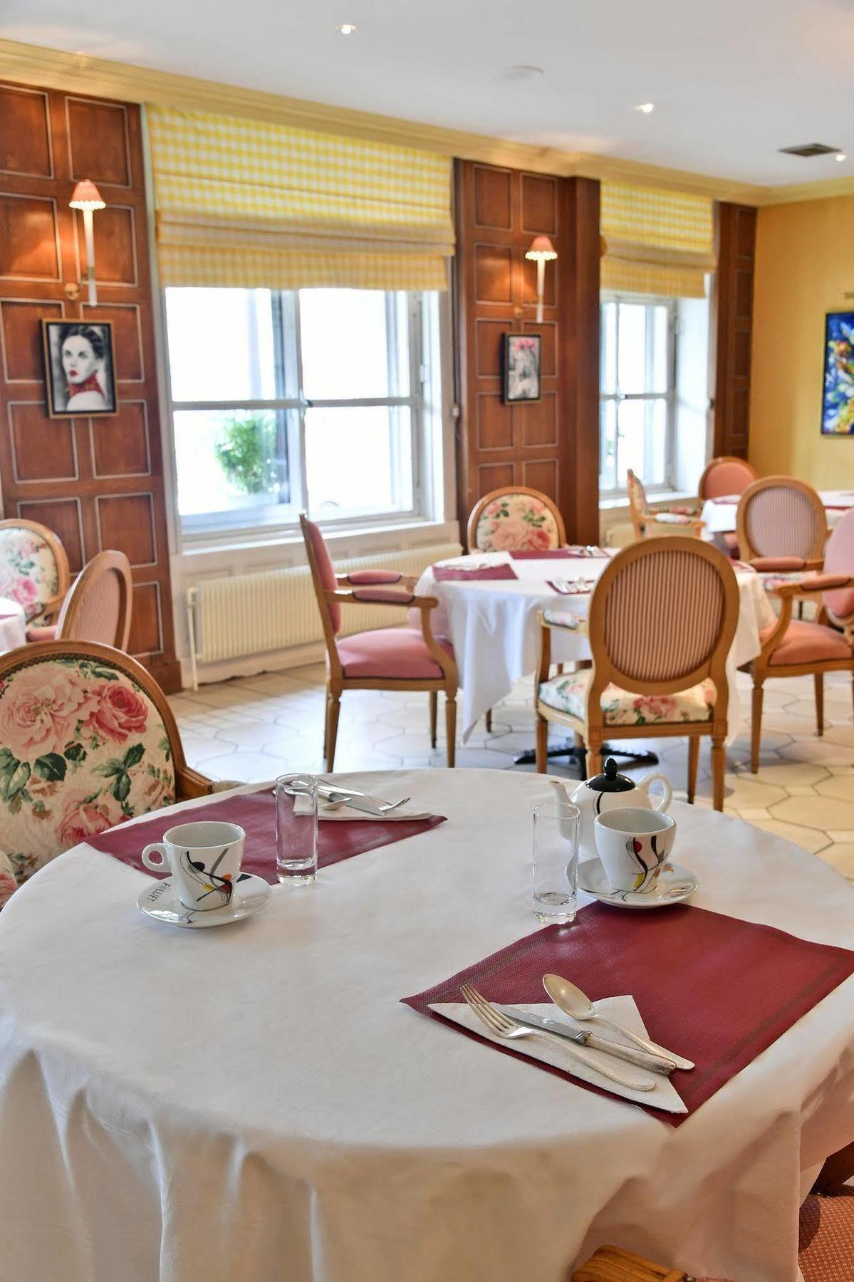 Le Grand Hotel Saint-Quentin  Eksteriør billede